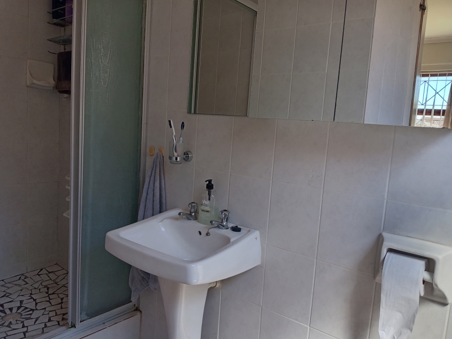 3 Bedroom Property for Sale in Strelitzia Park Eastern Cape